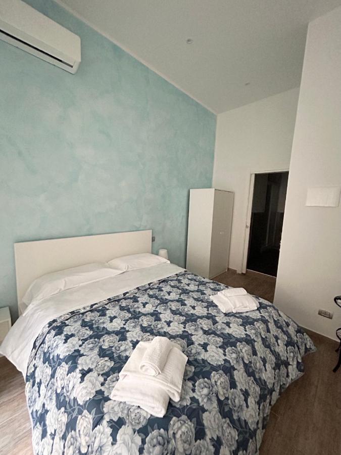 Savastano House Duomo Hotell Napoli Eksteriør bilde