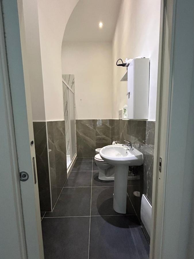 Savastano House Duomo Hotell Napoli Eksteriør bilde