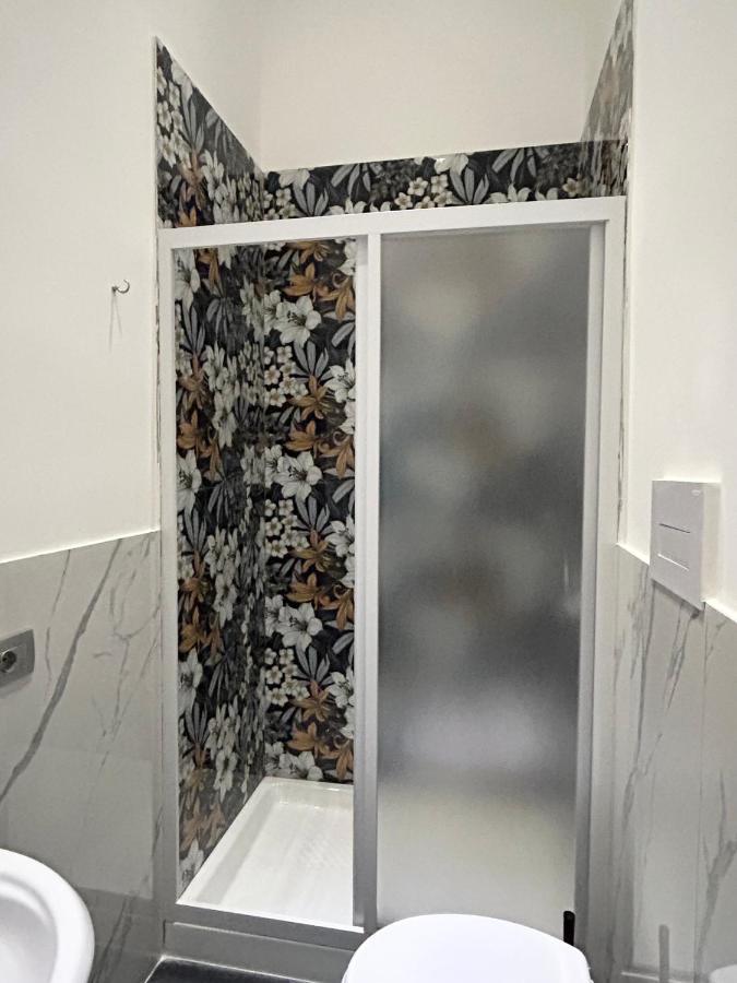 Savastano House Duomo Hotell Napoli Eksteriør bilde