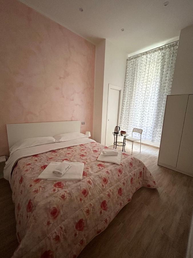 Savastano House Duomo Hotell Napoli Eksteriør bilde
